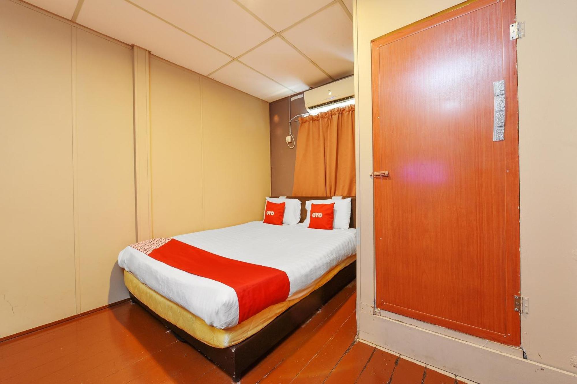 Oyo 90627 Pulau Ketam Inn Κλάνγκ Εξωτερικό φωτογραφία