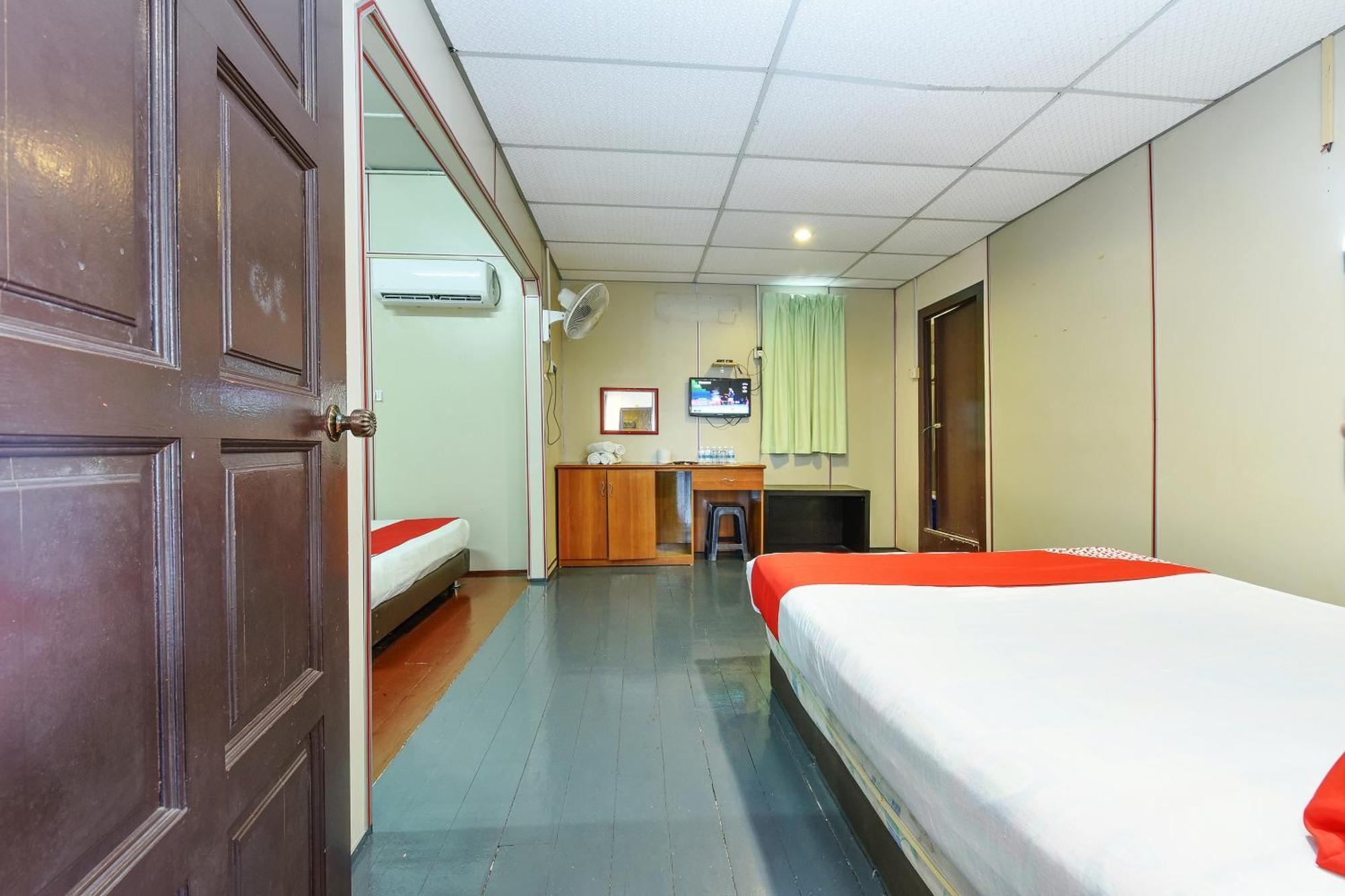 Oyo 90627 Pulau Ketam Inn Κλάνγκ Εξωτερικό φωτογραφία